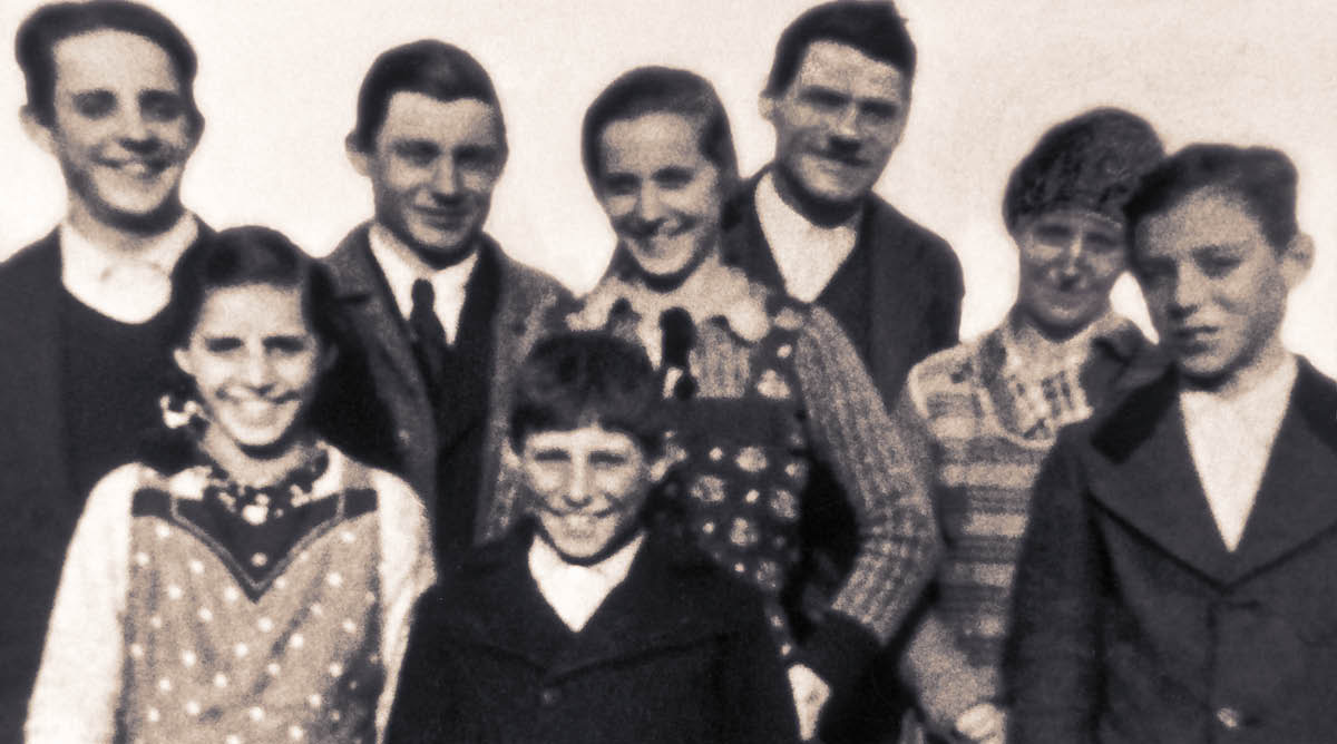 Gregor Wohlfart senior z żoną Barbarą i sześciorgiem dzieci.