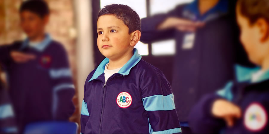 Uj yoqallito escuelapi Diosta mana wasanchanchu