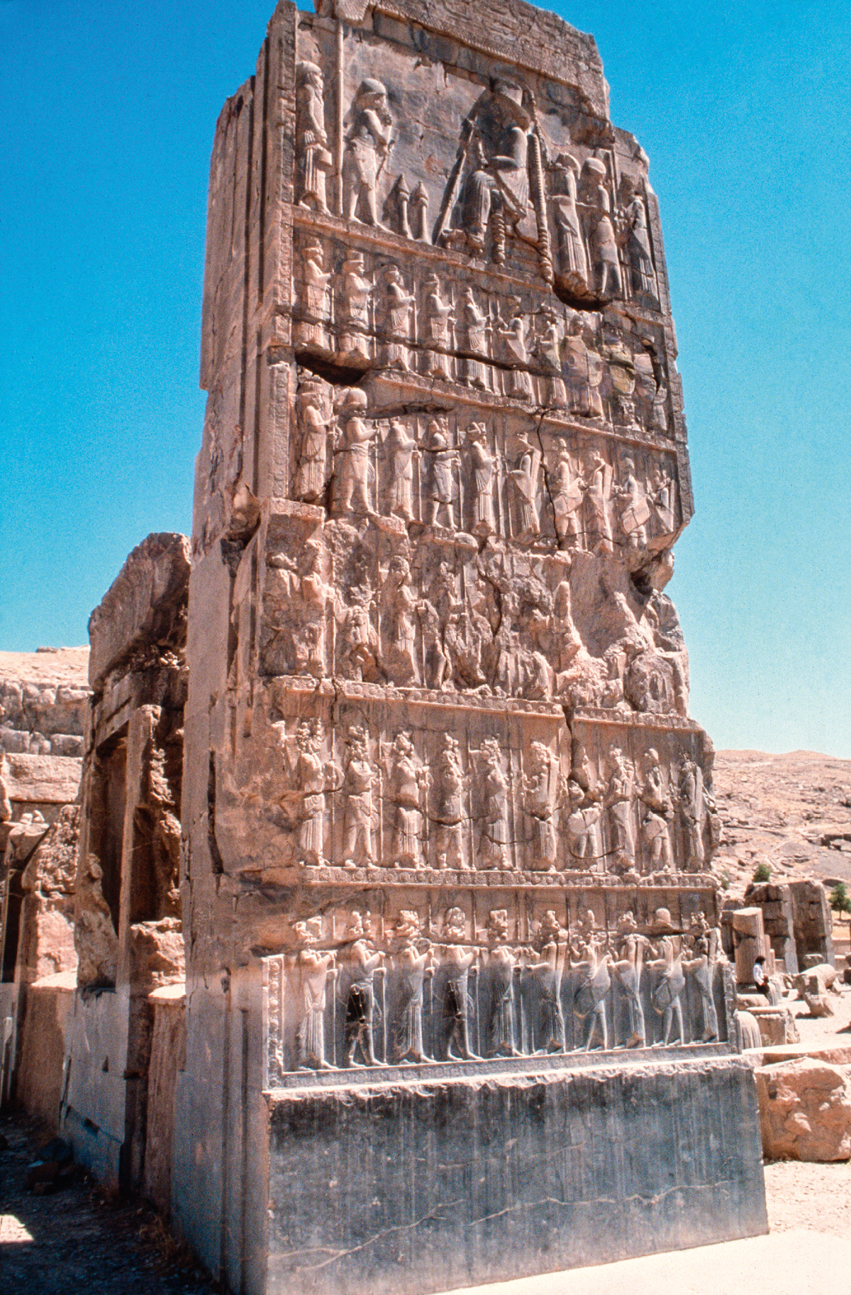 [Ilustrația de la pagina ]