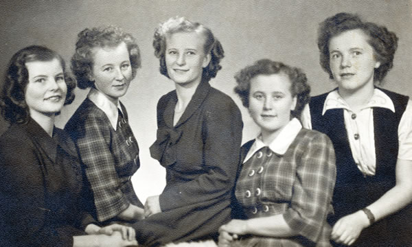 [Ilustraţia de la pagina 18]