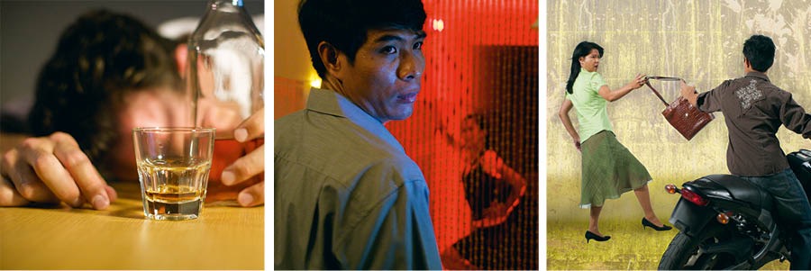 Мужчина злоупотребляет алкоголем; мужчина собирается совершить безнравственный поступок; мужчина отнимает у женщины сумку