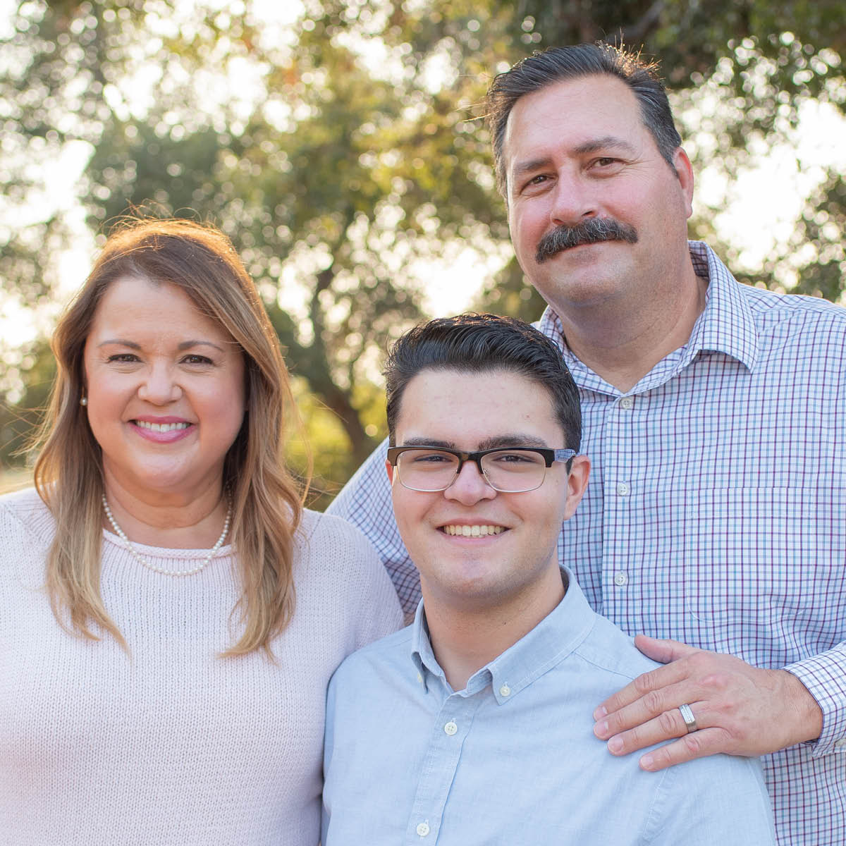 Caree, Judah na Robert.