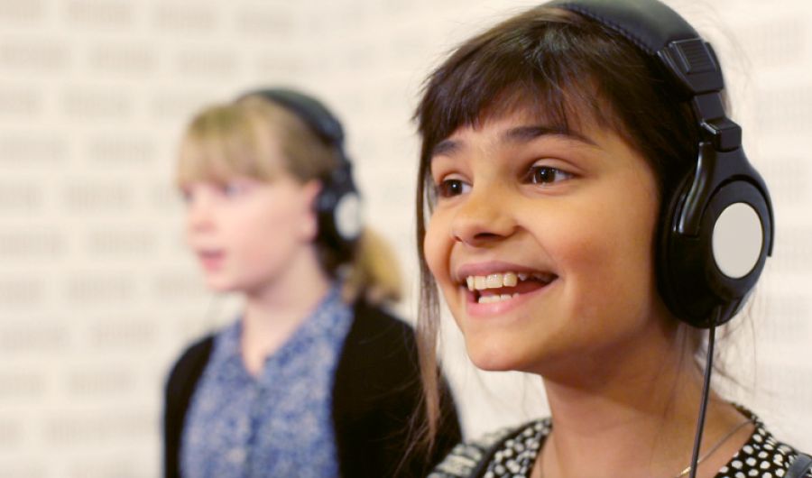 Banana ba Babeli baa bina ka studiong