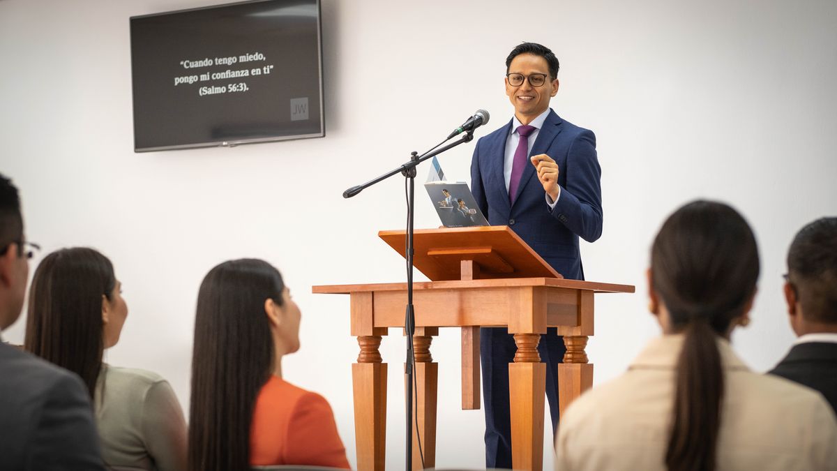 Molula-setulo oa seboka sa har’a beke o sebelisa bukana ea “Ikitlaetse ho Bala le ho Ruta” ho babatsa le ho eletsa moithuti.