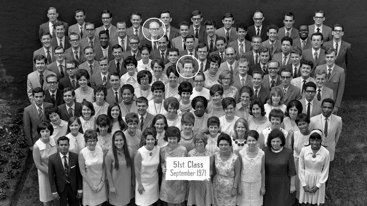 Gilead’ın 51. sınıfının fotoğrafı.