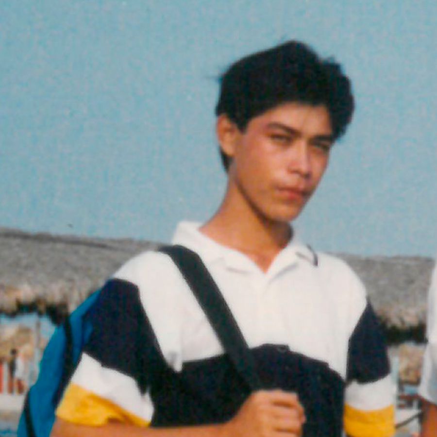 Adrián De la Fuente gençliğinde