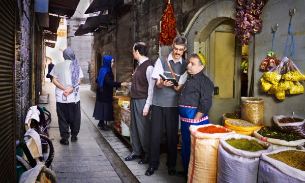 Anuanom mmarima mmienu de akokoduru redi adanse