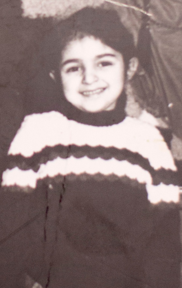 Mayli as a young girl