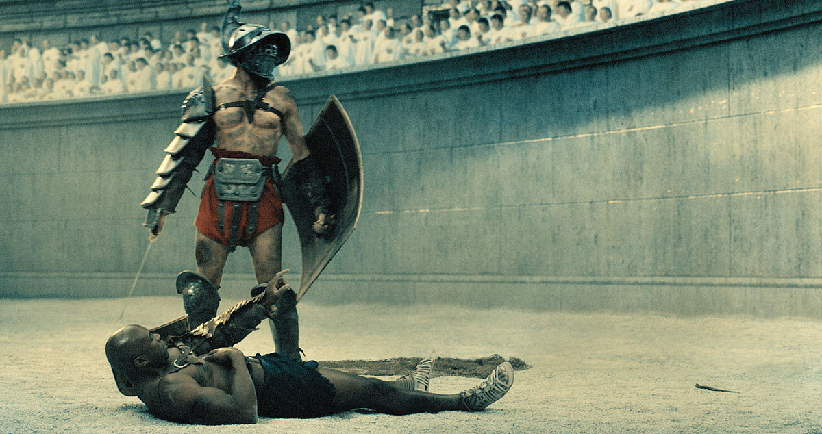 Ti juegu ra cadinde chupa gladiador romanu