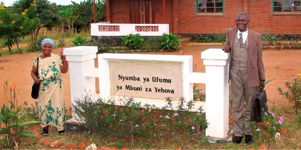 Zuhuaa hermanu Trophim ne Lidasi Nsomba ra Yoo stiʼ Reinu